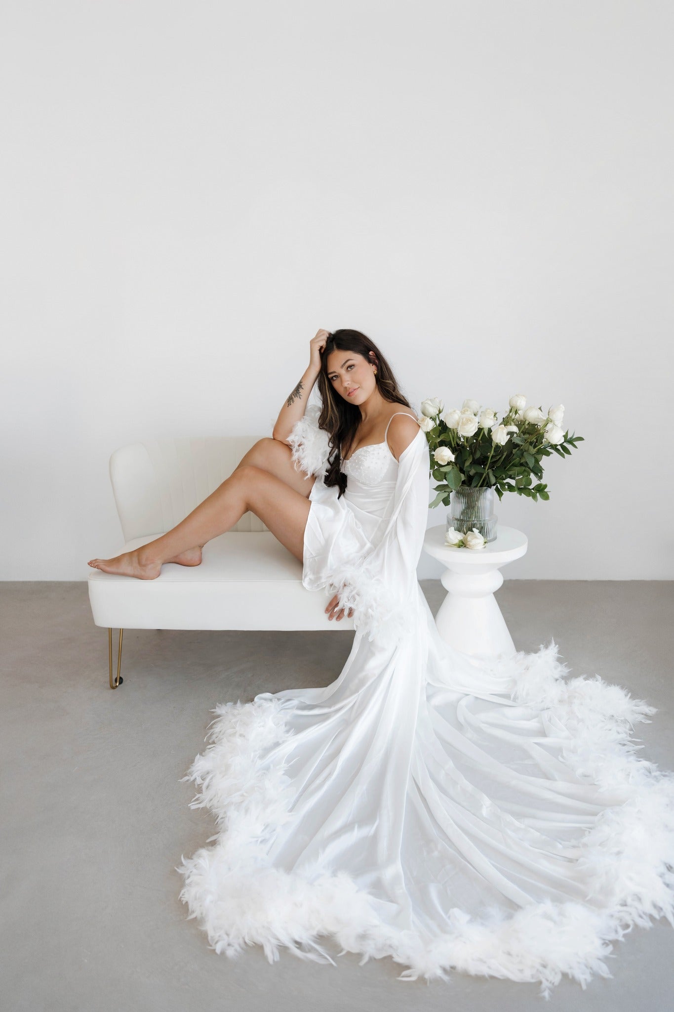 LUXE FEATHER ROBE Shop Ivory Pearl LUXE FEATHER ROBE Shop Ivory Pearl