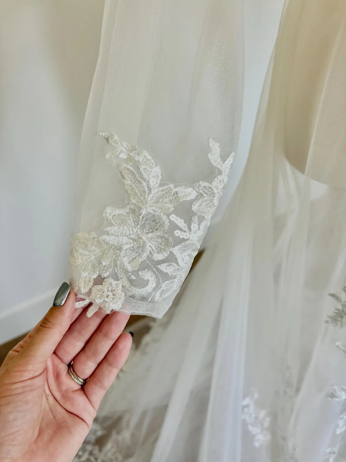 Flora Aurora Robe FLORA LACE ROBE – Shop Ivory Pearl