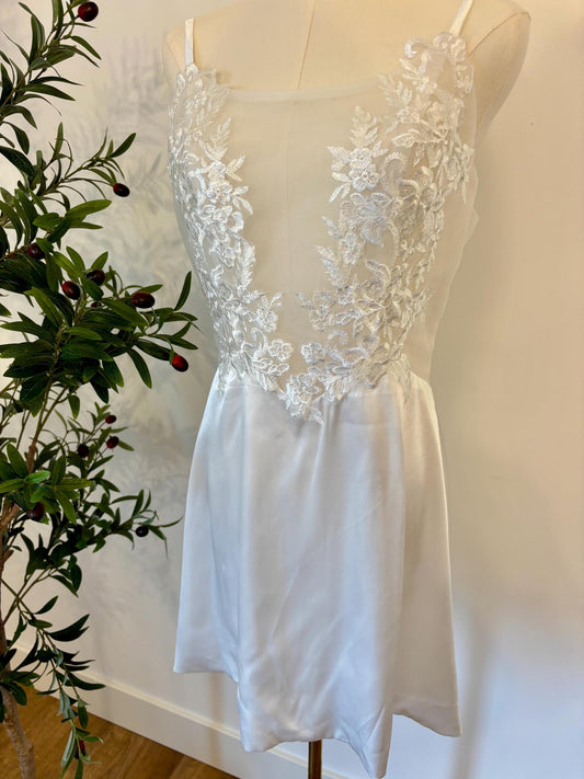 FLORA LACE SLIP