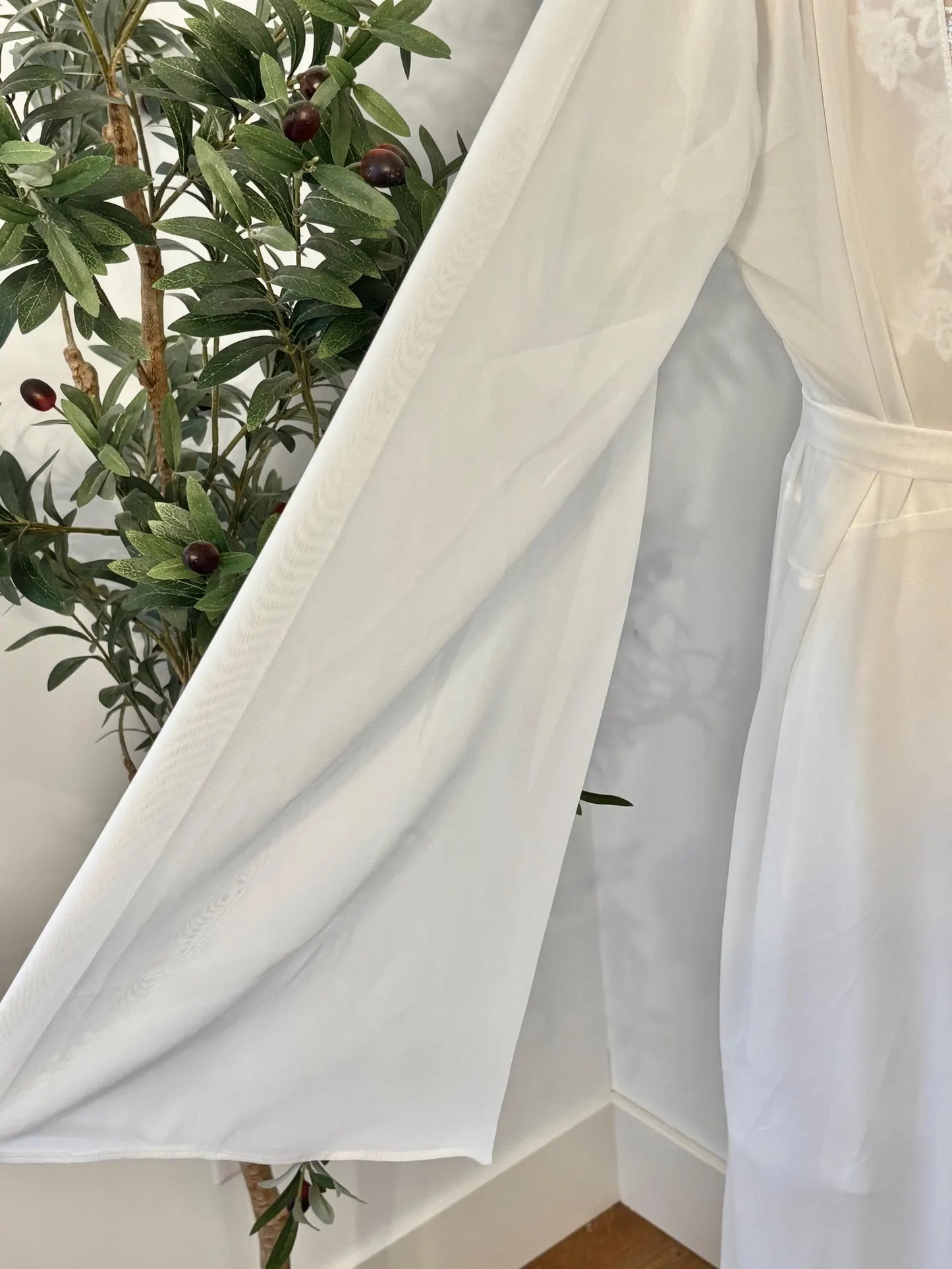 LOLA CHIFFON ROBE